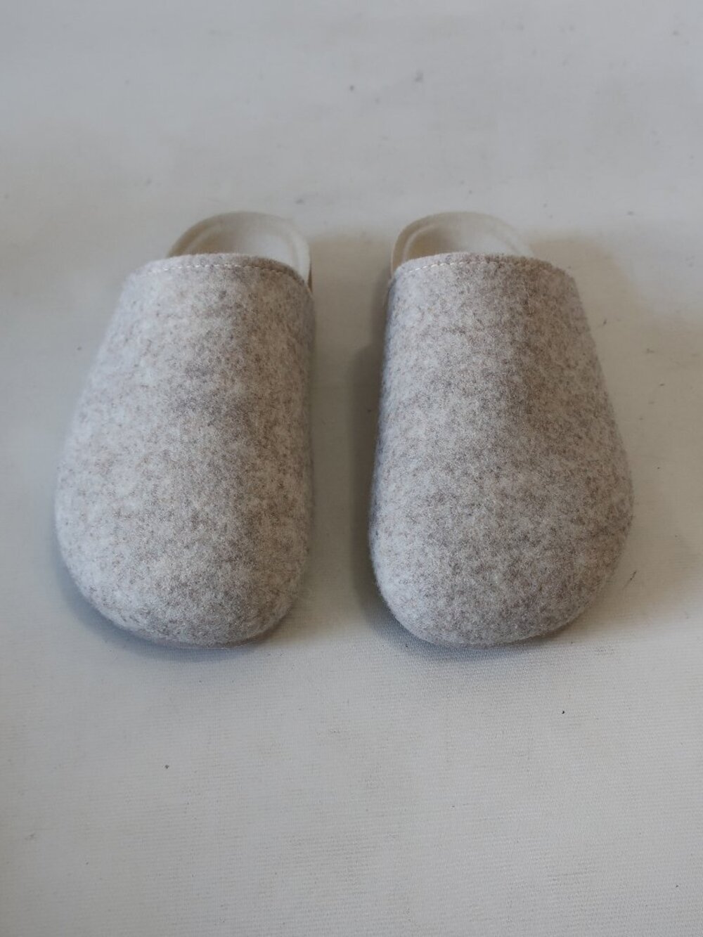 NWOT Womens Fulton Taupe-Beige Flat Cork Wool Comfort House Slipper Mule 7 - Picture 2 of 10